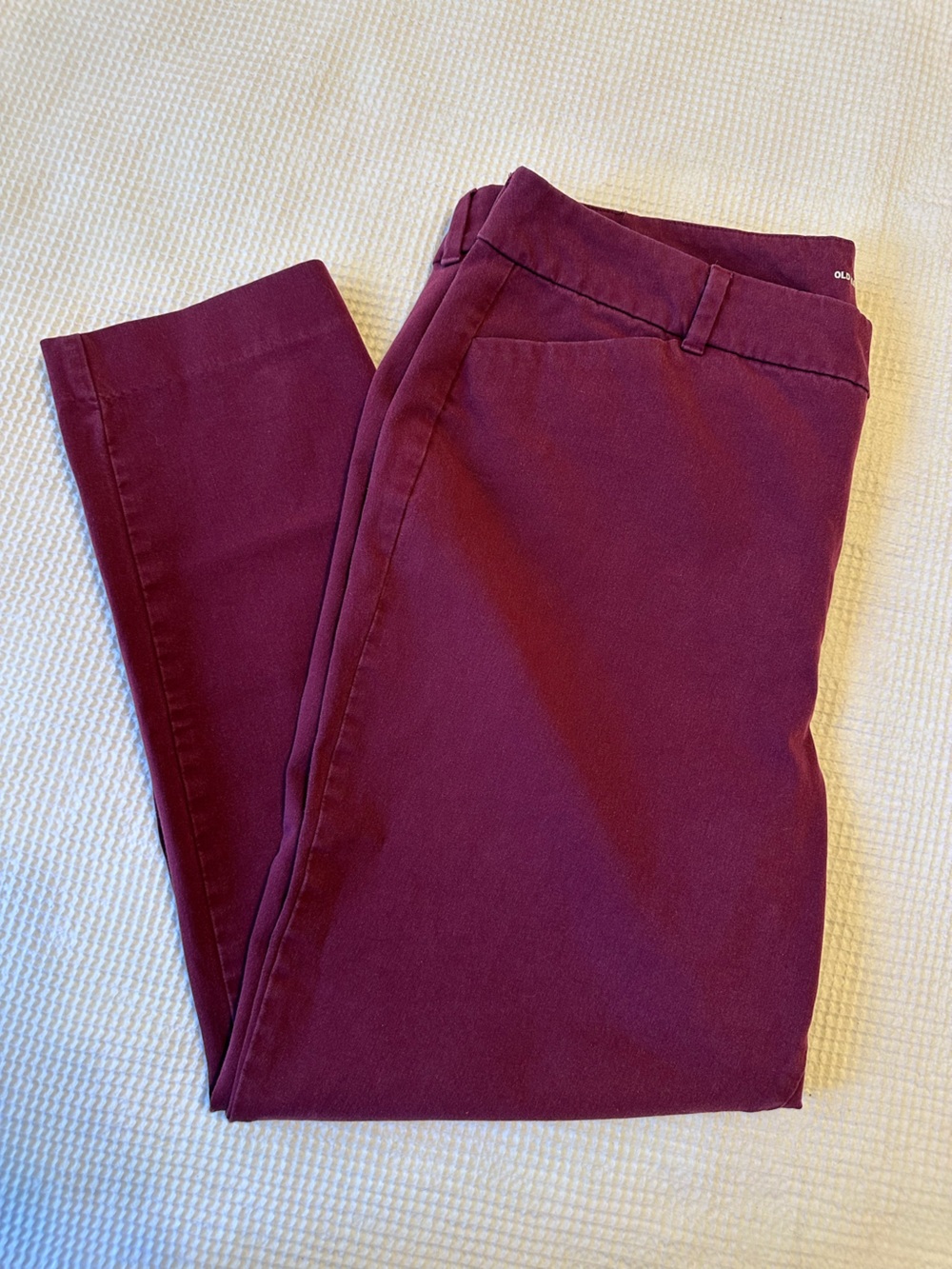 Old Navy Women’s Pixie High Rise Secret Slim Pants in Burgundy sz18